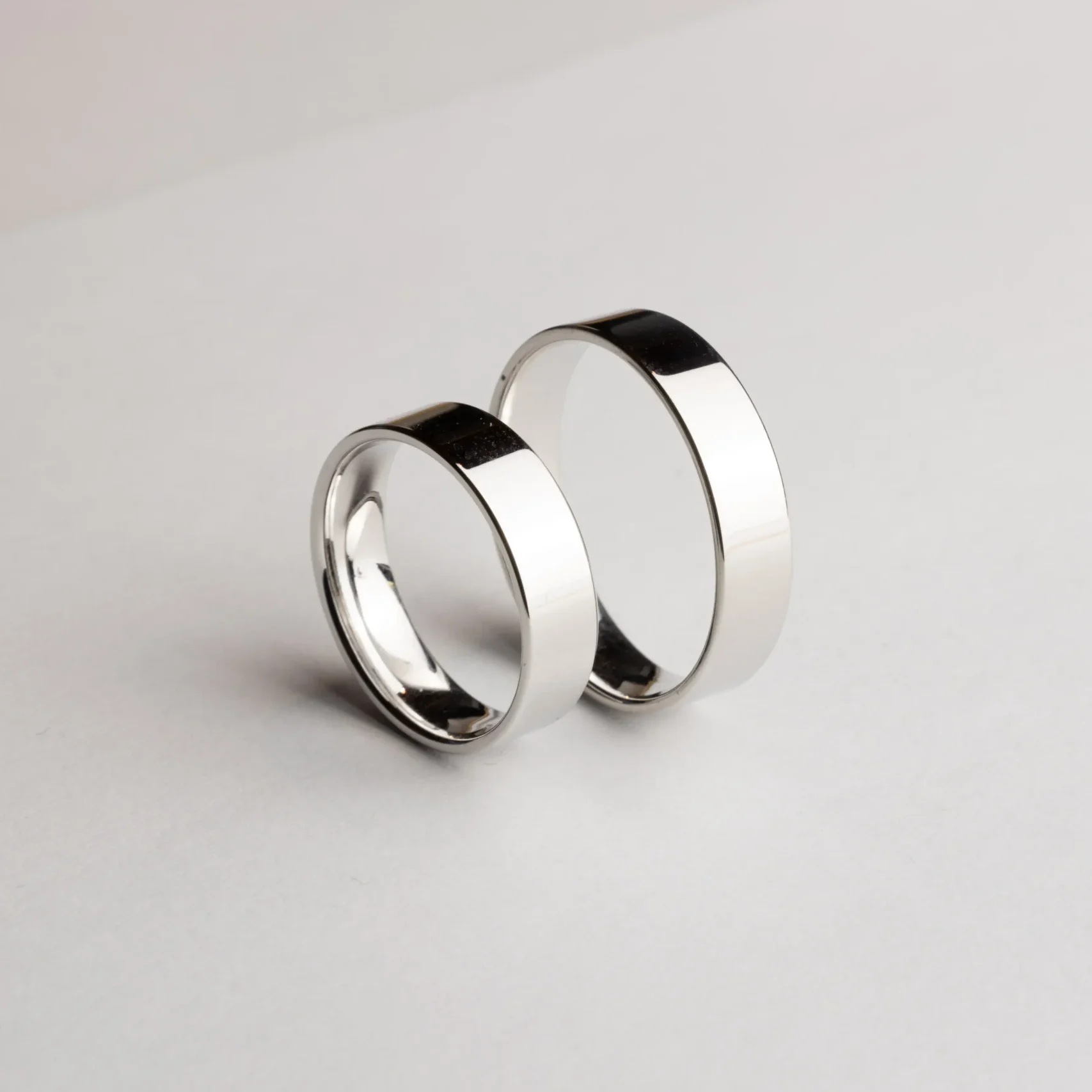 minimalista-kenyelmes-feherarany-karikagyuruk